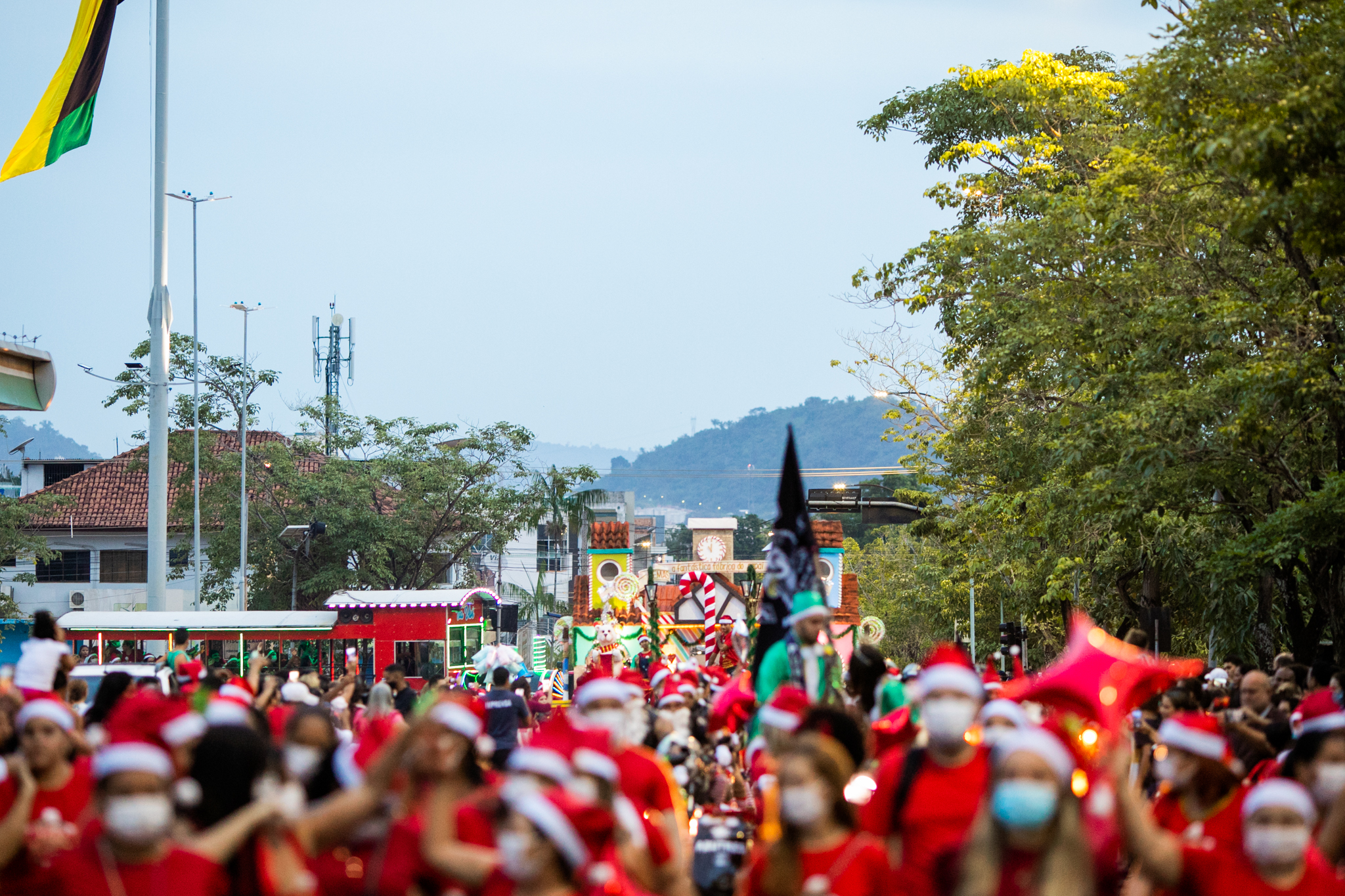 Ação dá início às festividades de Natal em Parauapebas • DOL