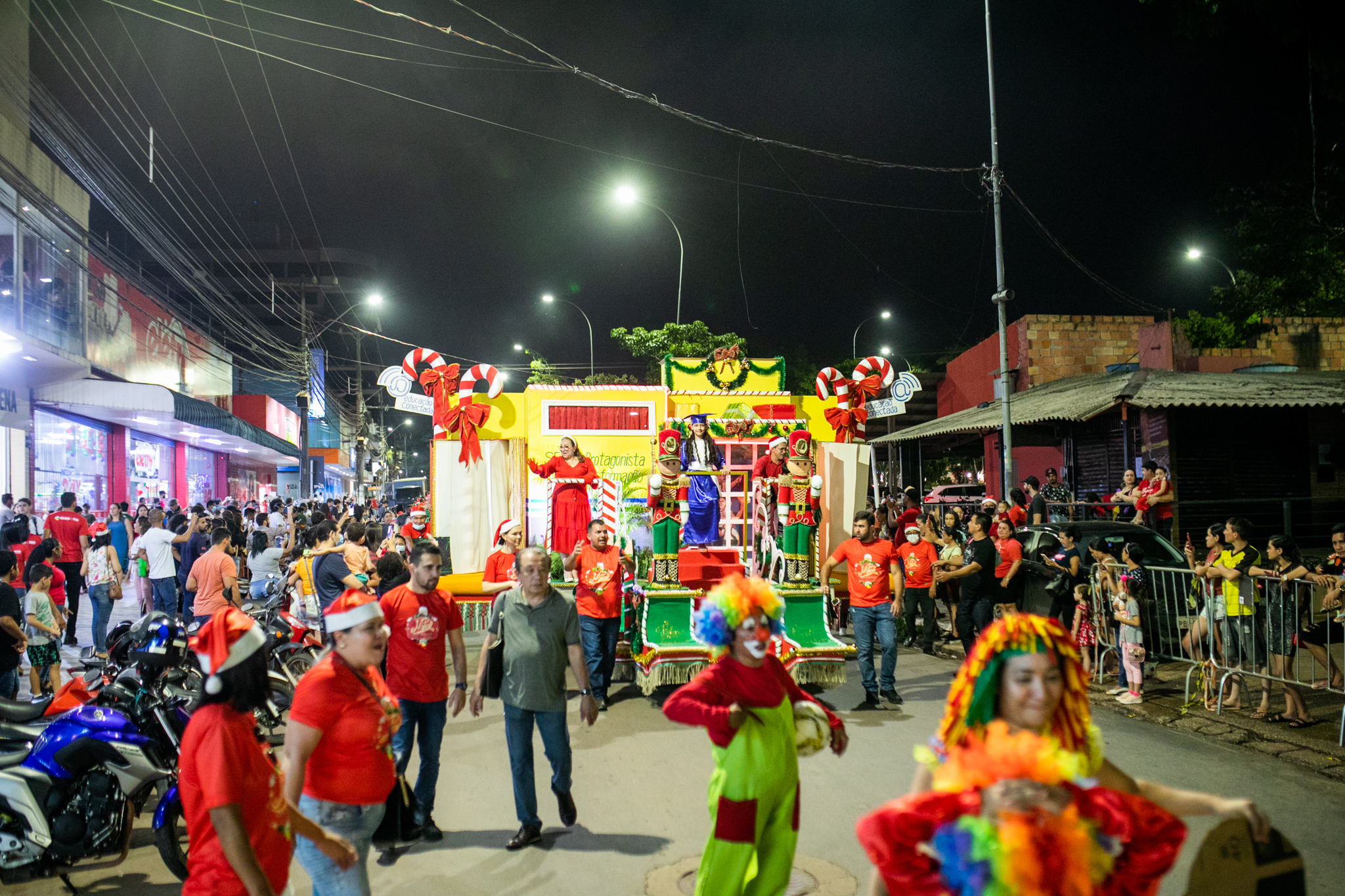 Programação especial de Natal atrai multidão na Prefeitura de Parauapebas -  Portal Pebinha de Açúcar - 16 anos